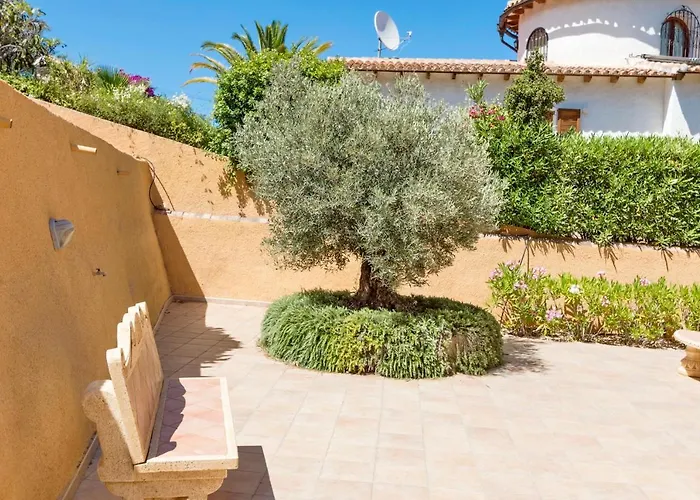 Chris, Area Of - By Villamar Calpe