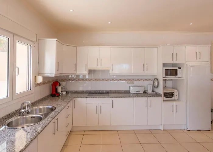 Willa Chris, Area Of - By Villamar *