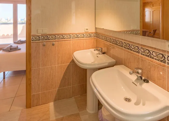 Chris, Area Of - By Villamar Willa