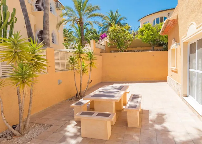 Chris, Area Of - By Villamar Willa Calpe