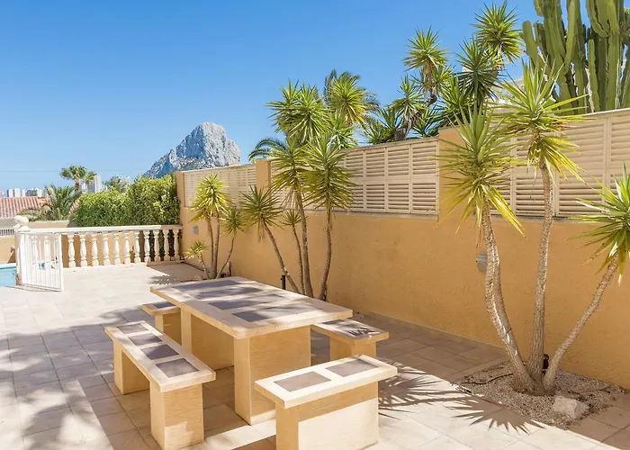 Chris, Area Of - By Villamar Calpe