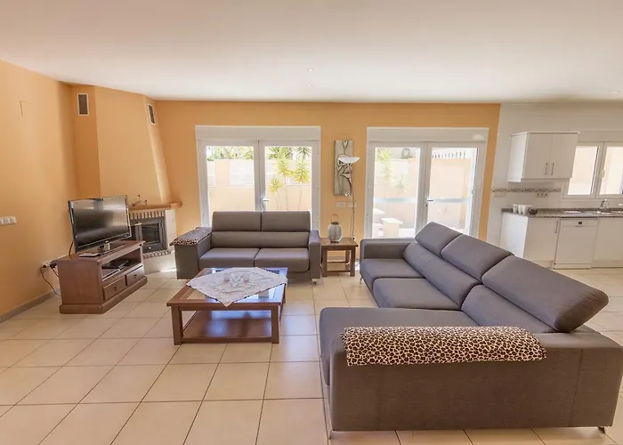 Willa Chris, Area Of - By Villamar Calpe